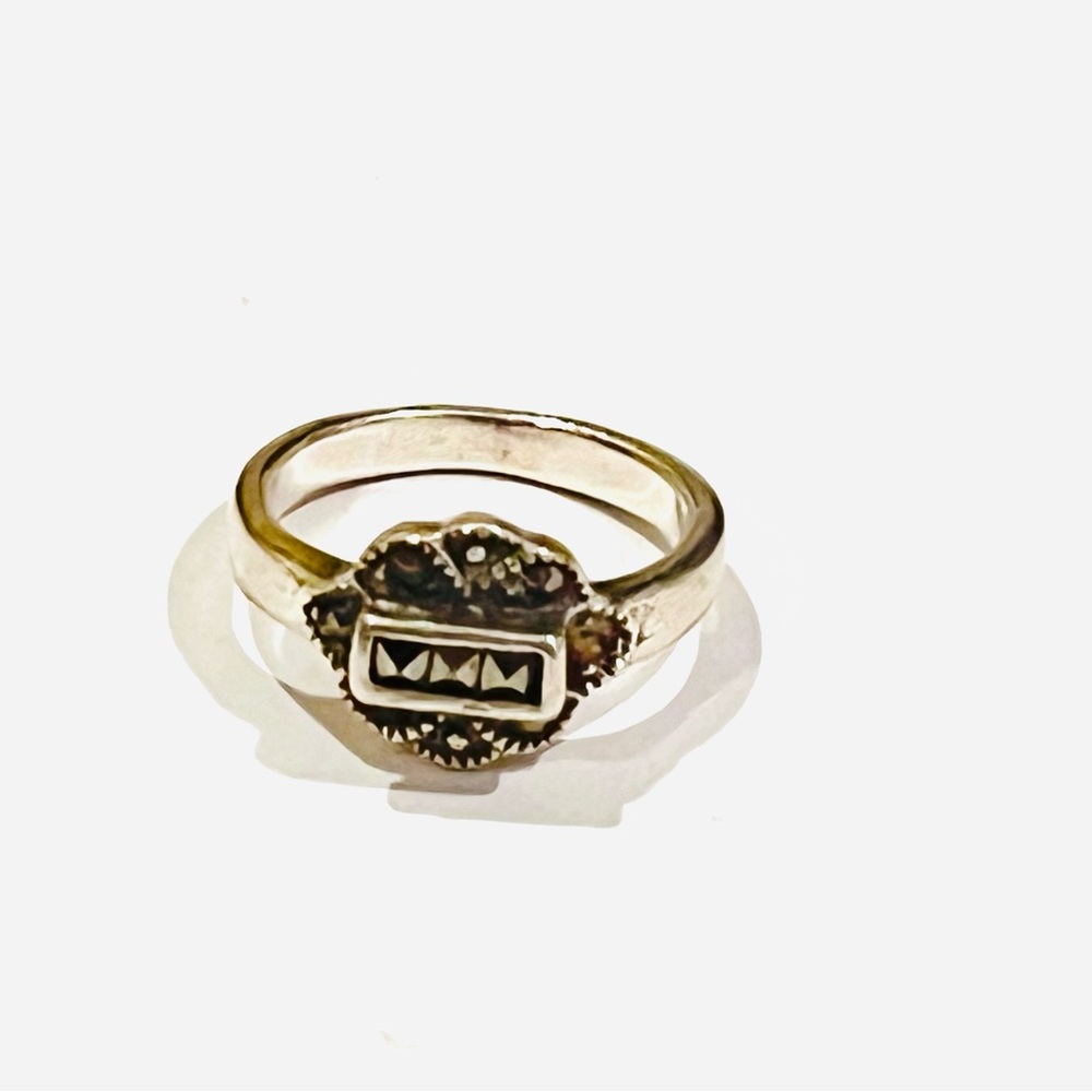Vintage Native American 925 Sterling Silver ring